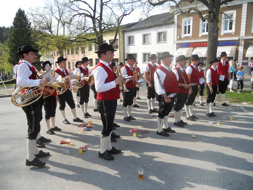 2012_04_30 Maibaumaufstellen in Litschau (2)